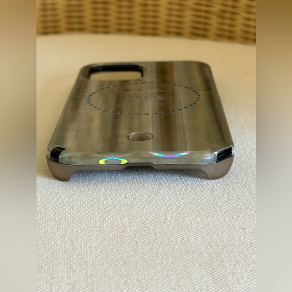 Paris Hilton Lumee Halo Holographic Selfie Cell Case Fits Apple 12 Pro Max - Picture 10 of 15